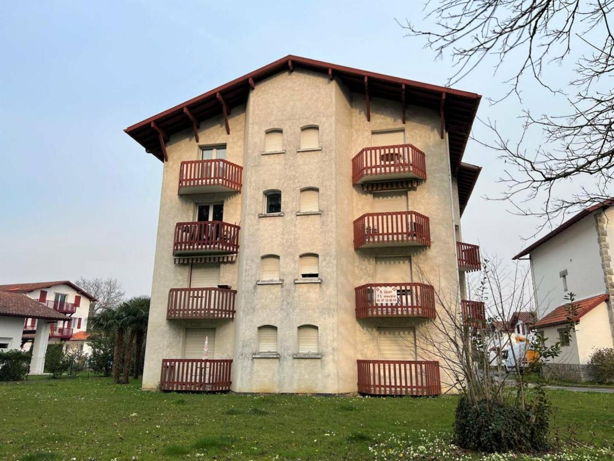 T1 Bis A Avec Balcon, Ascenseur Et Parking - Fr-1-495-31 *