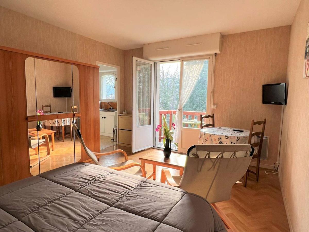 Apartment T1 Bis A Avec Balcon, Ascenseur Et Parking - Fr-1-495-31 Cambo-les-Bains