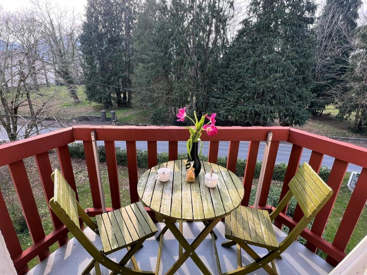 Apartment T1 Bis A Avec Balcon, Ascenseur Et Parking - Fr-1-495-31